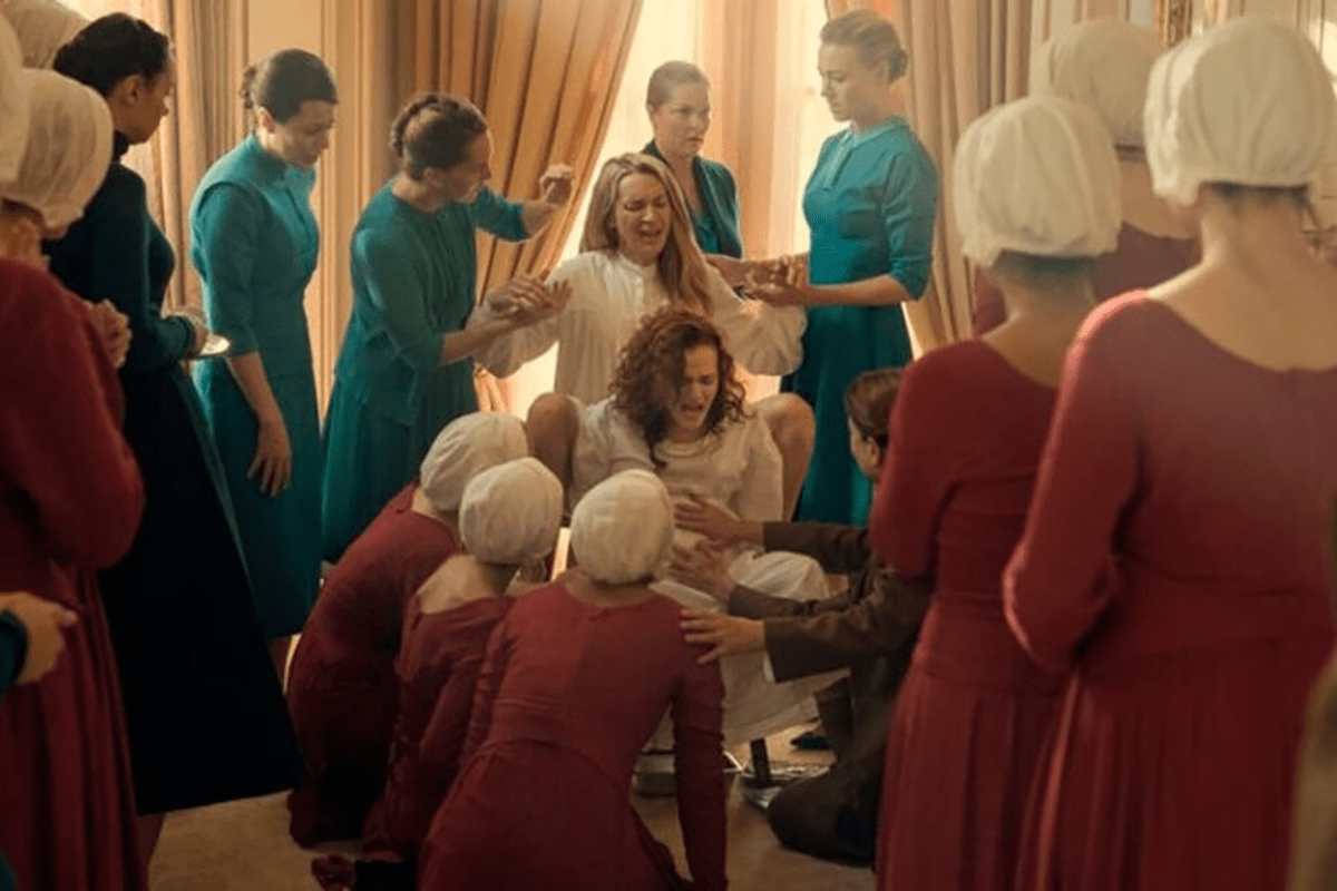 EL CUENTO DE LA CRIADA