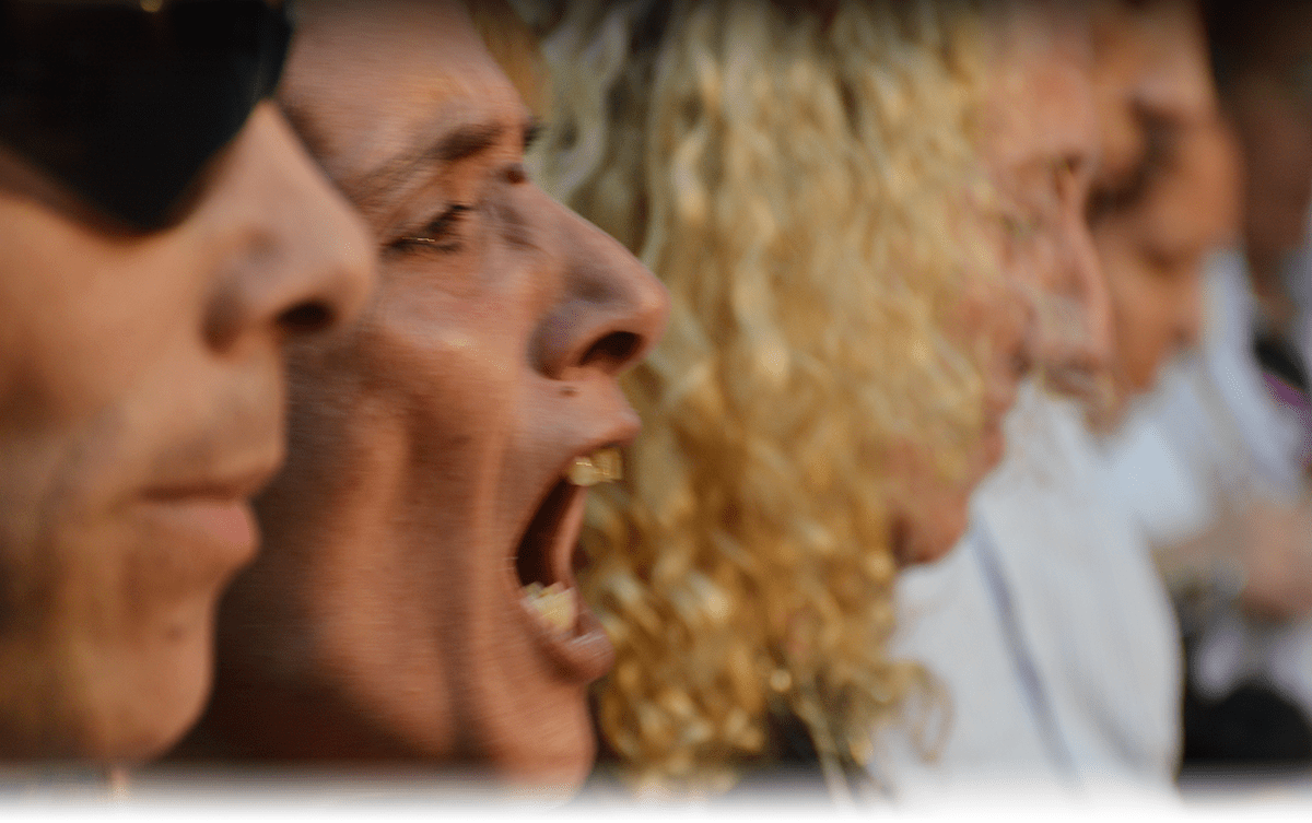 LA PEQUEÑA VOZ EN LA CIUDAD DE LA MASACRE